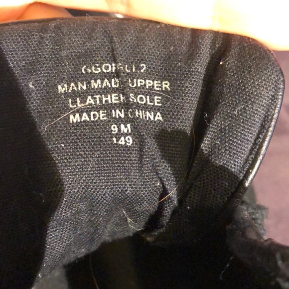 Guess women’s black high top shoes size 9 - Picture 6 of 6